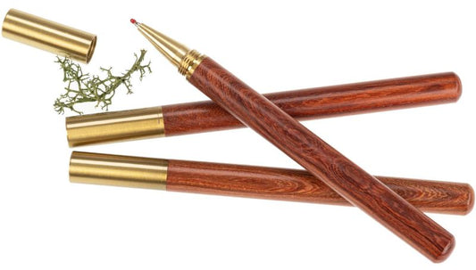 Edler Holz Kugelschreiber mit zylindrischer Form und Messing Kappe