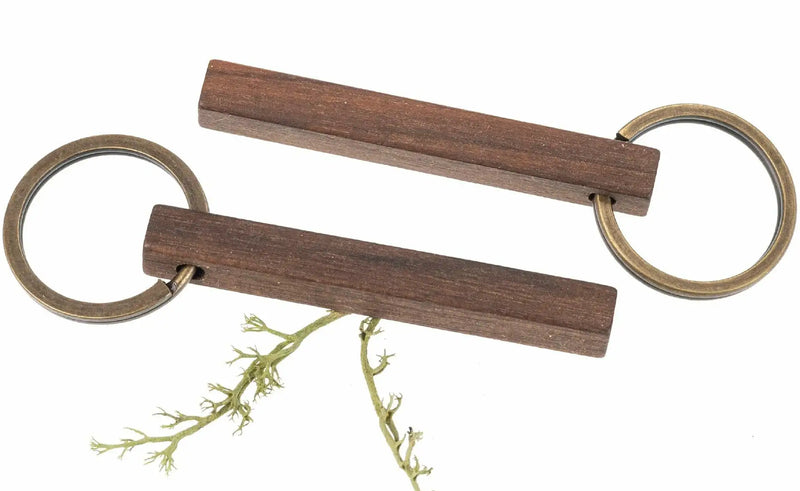 Holz Schlüsselanhänger mit Lasergravur – Ahorn, Kirsche oder Nussbaum, vierseitig gravierbar